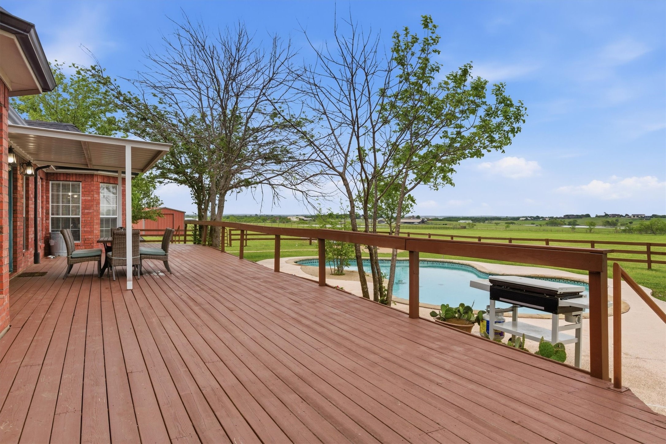 1690 Lawlis Lane Sanger TX 76266
