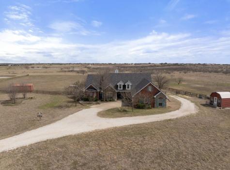 1690 Lawlis Lane Sanger TX 76266