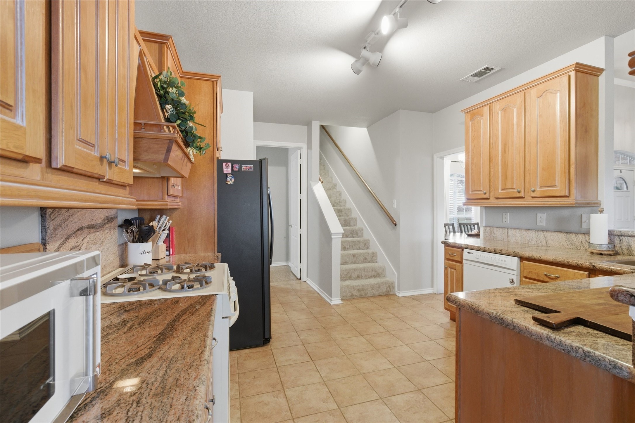 1690 Lawlis Lane Sanger TX 76266