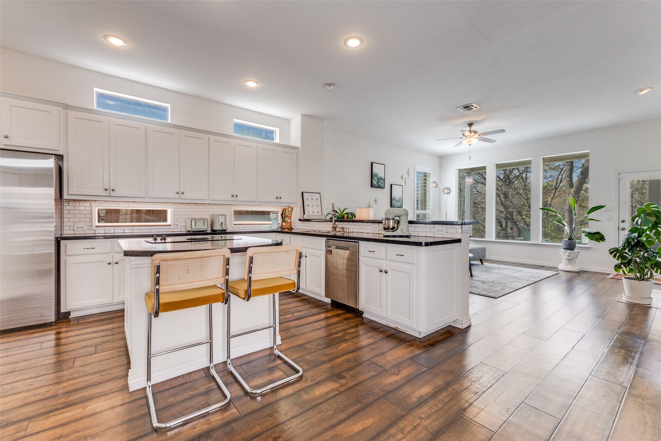 6803 Hawks Nest Court Dallas TX 75227