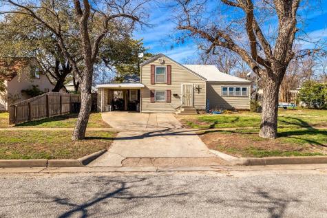 1708 S Pine Street Brady TX 76825