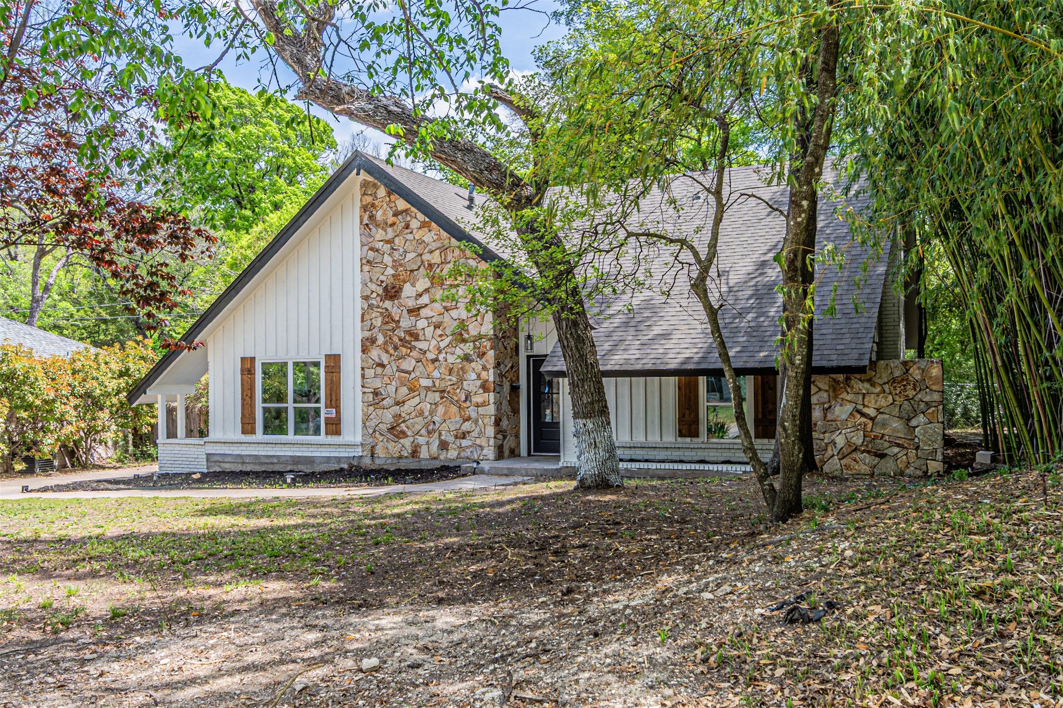 2631 Deep Hill Circle Dallas TX 75233