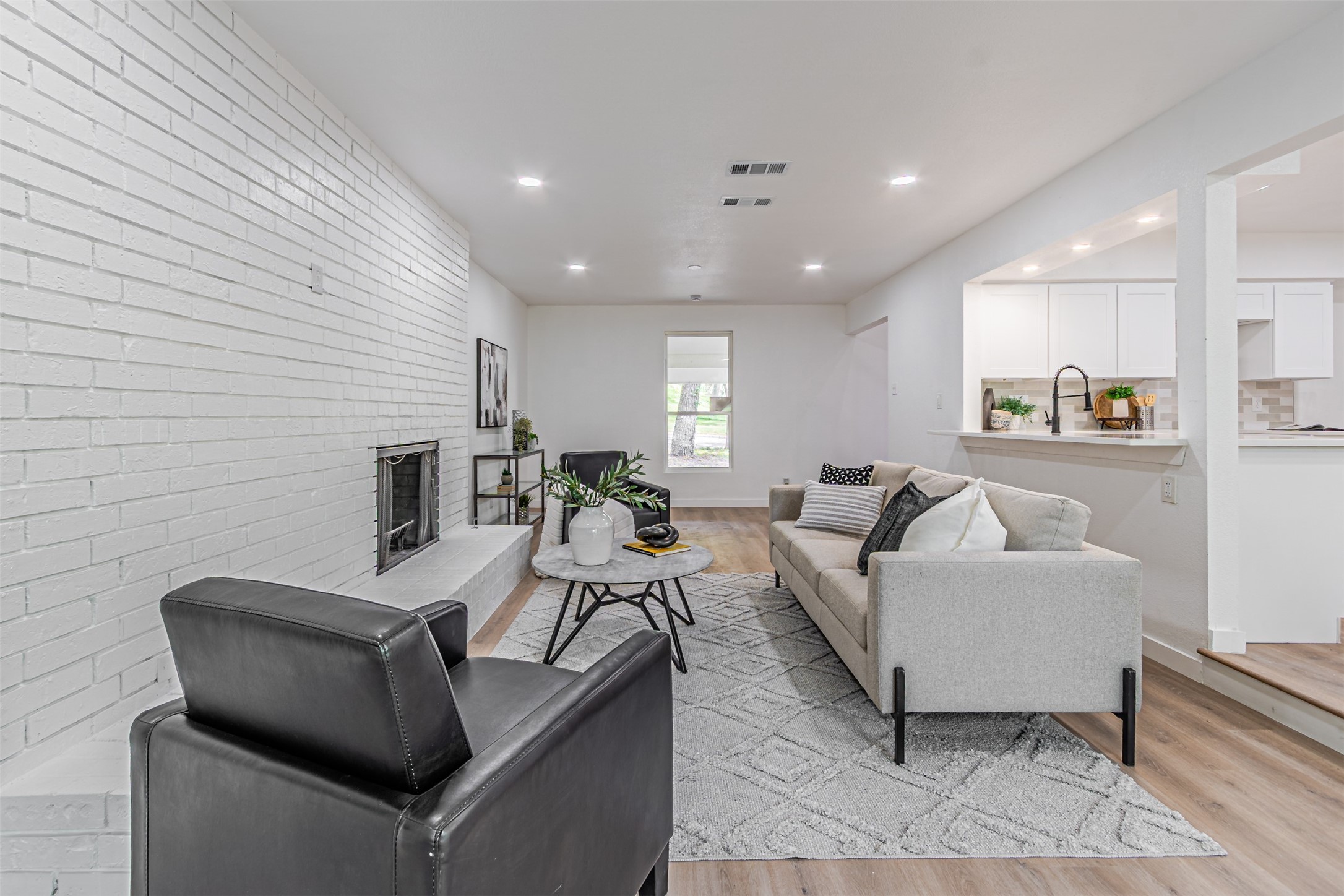 2631 Deep Hill Circle Dallas TX 75233