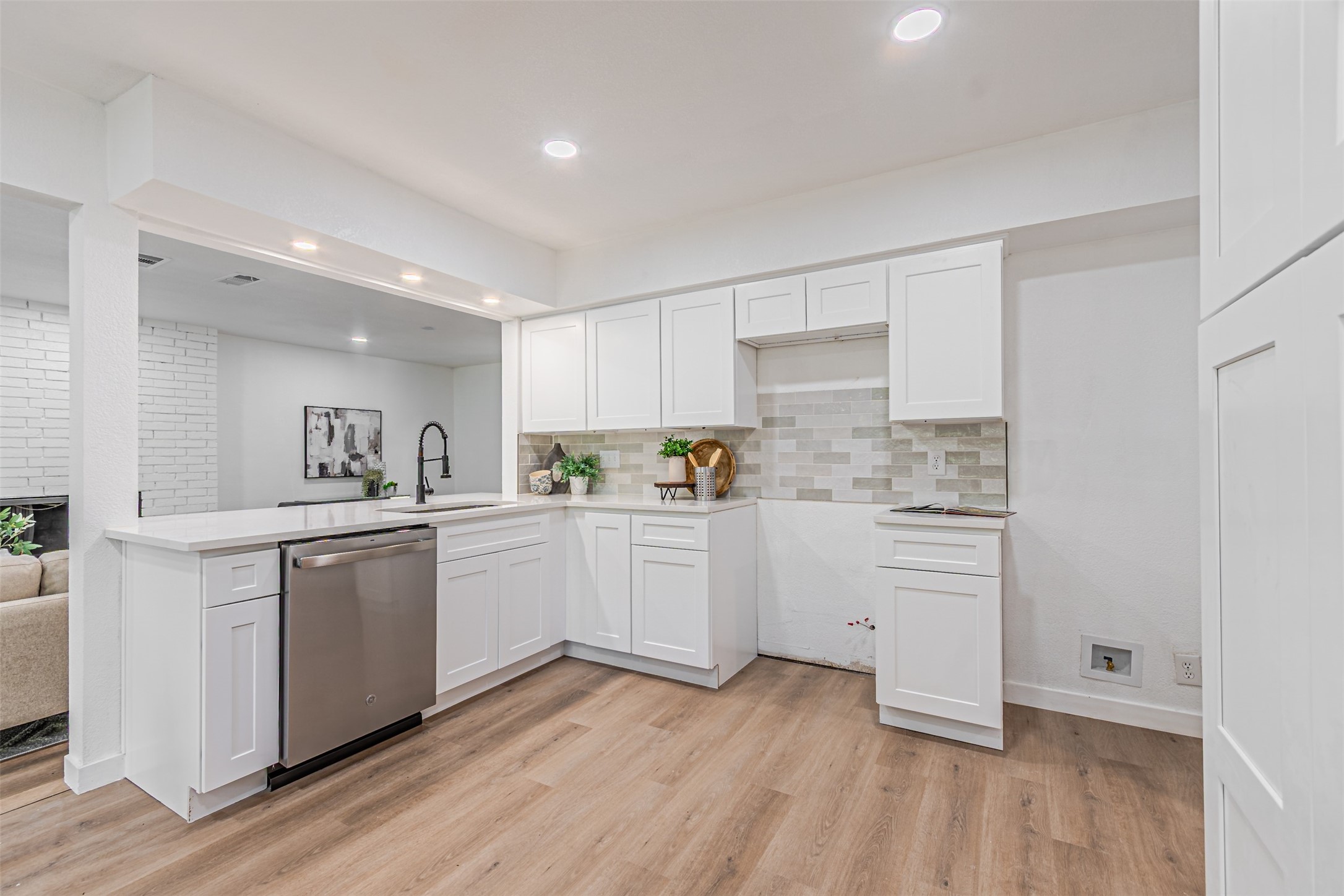 2631 Deep Hill Circle Dallas TX 75233