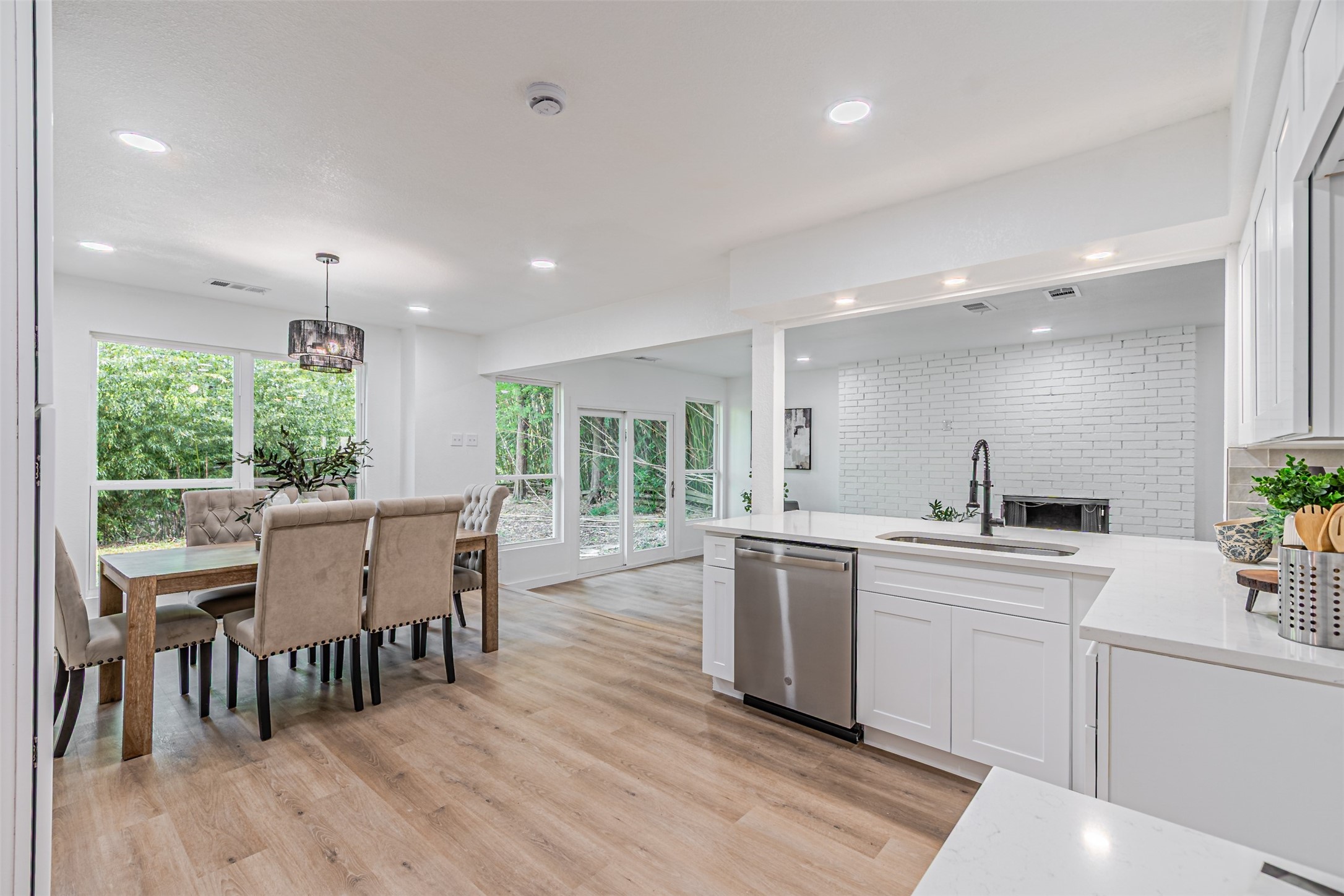 2631 Deep Hill Circle Dallas TX 75233
