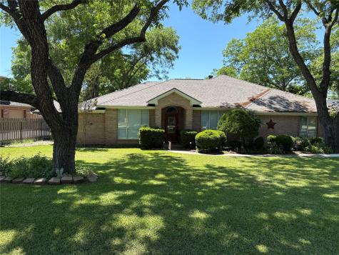 8912 Green Leaves Drive Granbury TX 76049