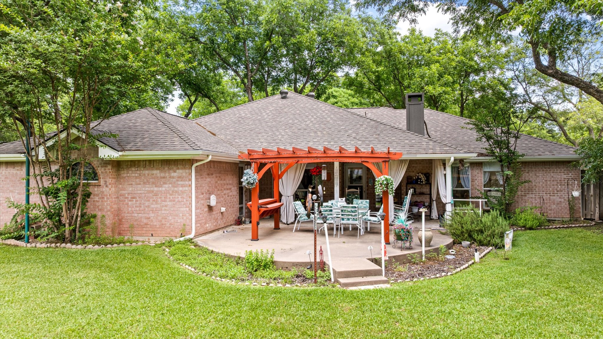 8912 Green Leaves Drive Granbury TX 76049