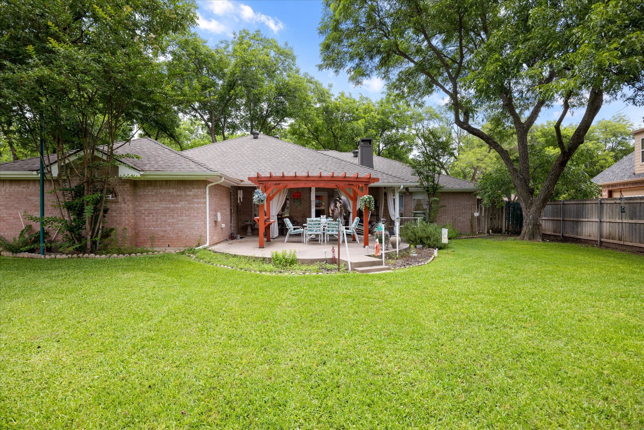 8912 Green Leaves Drive Granbury TX 76049