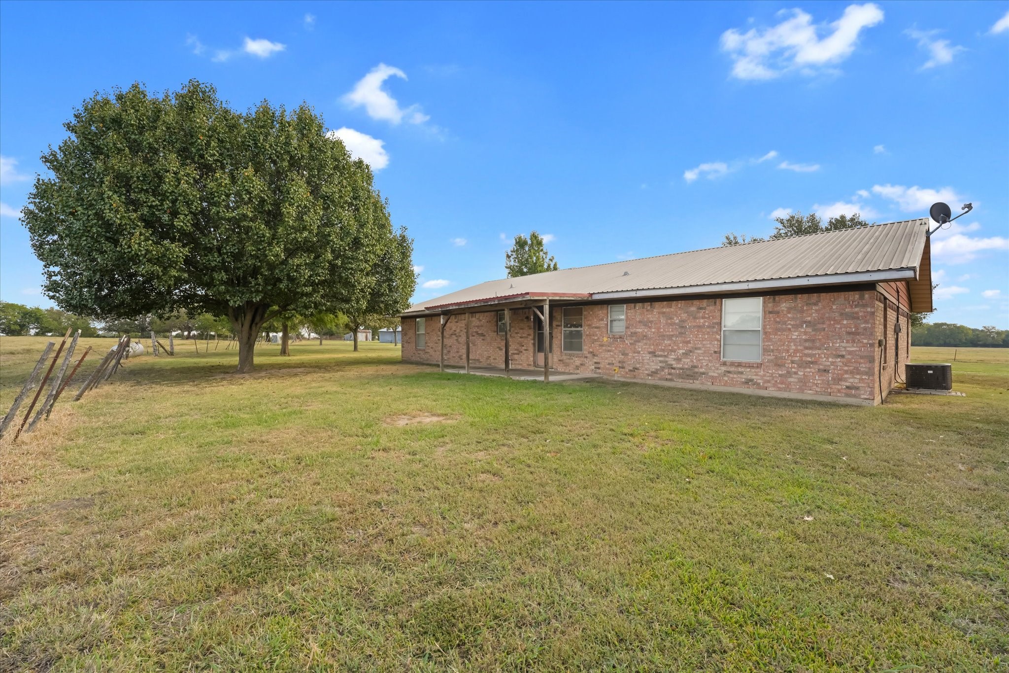 1454 County Road 4120 Bonham TX 75418