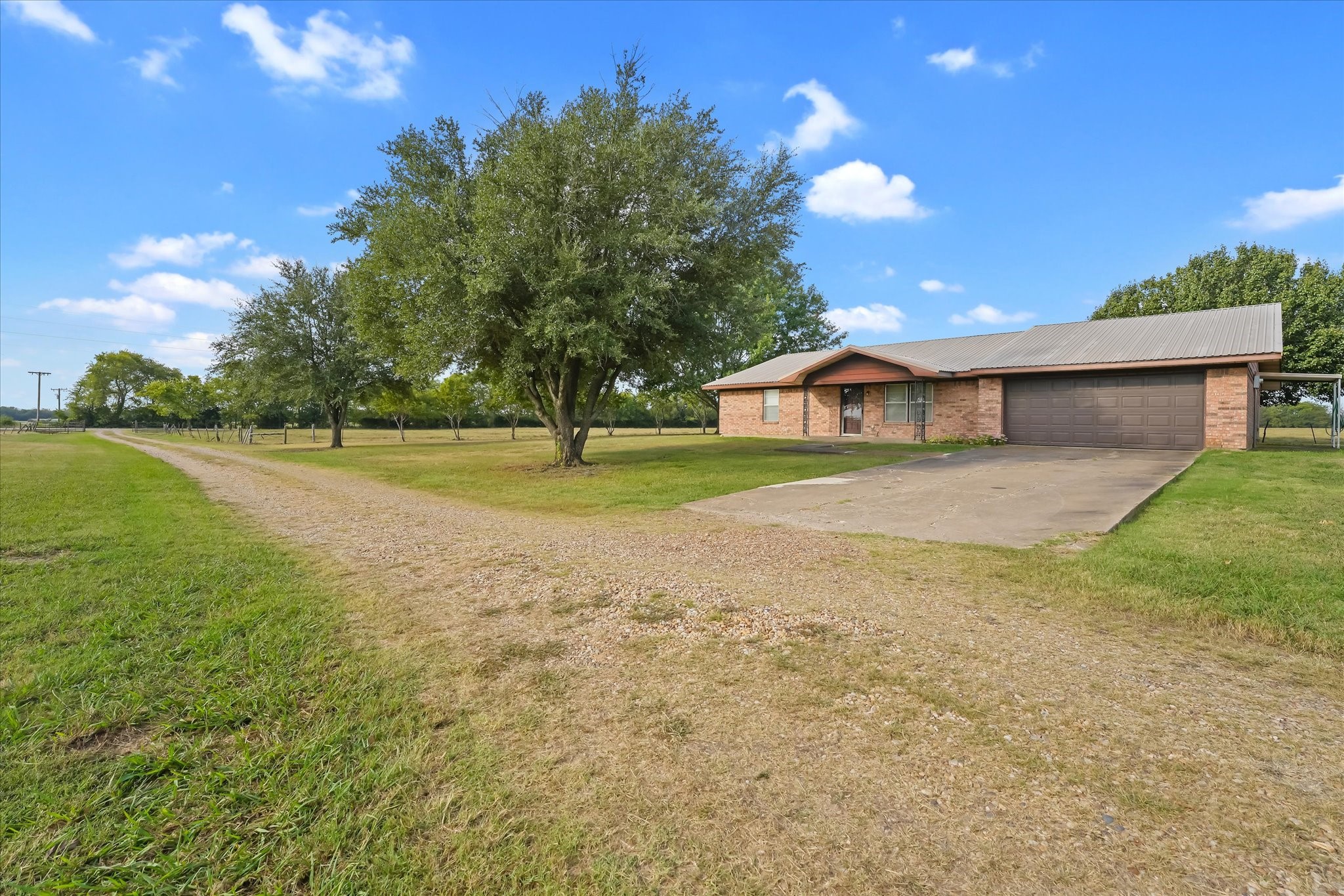 1454 County Road 4120 Bonham TX 75418