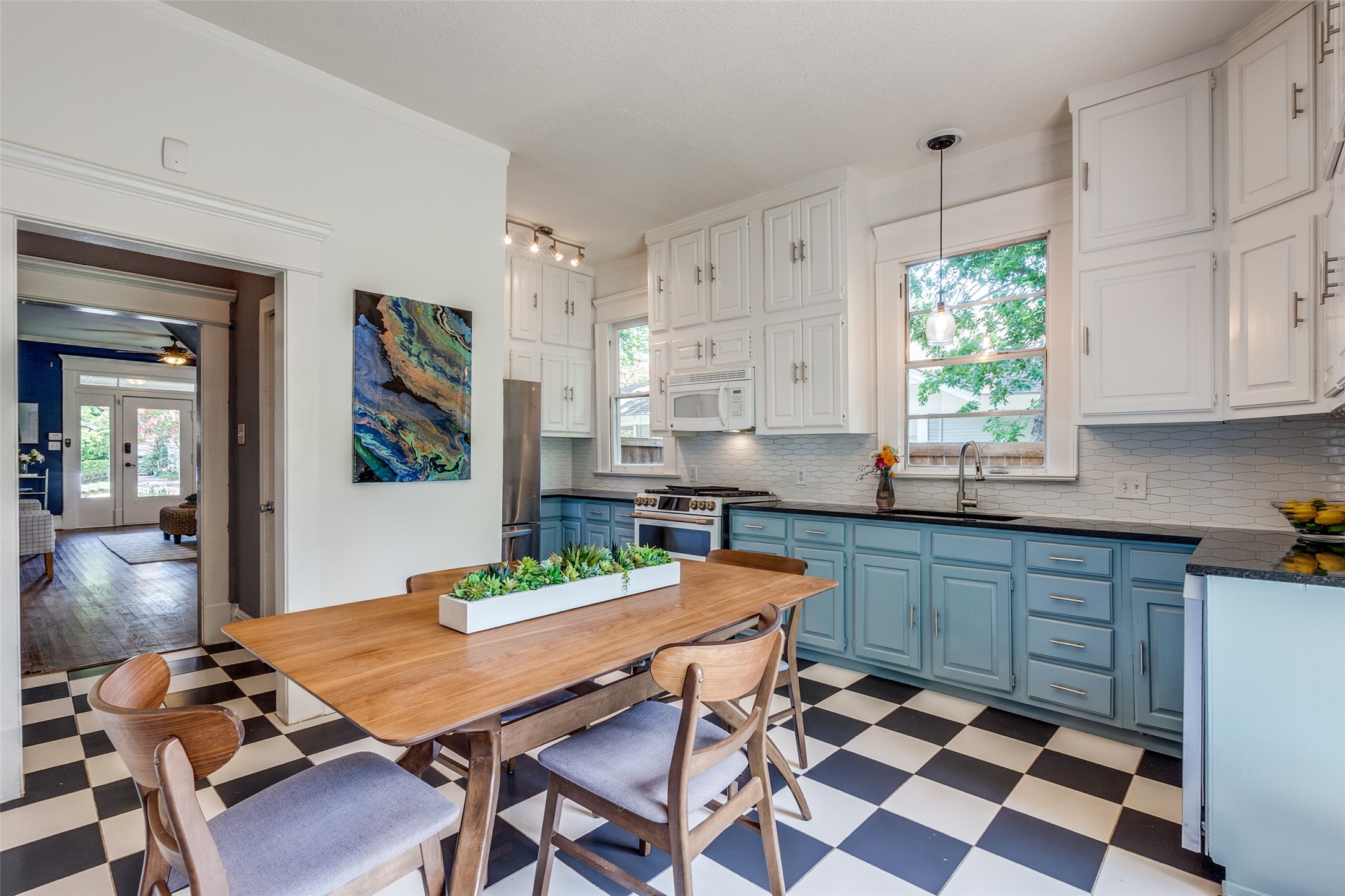 5605 Worth Street Dallas TX 75214