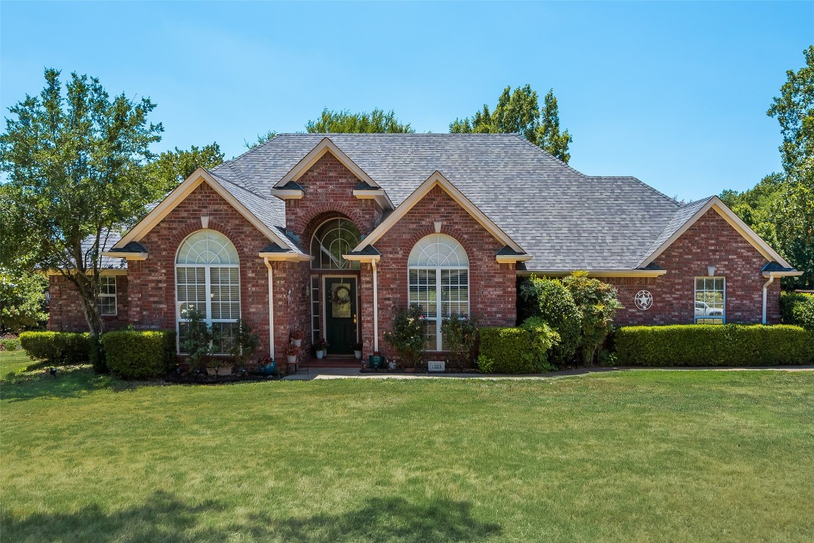 1323 Deer Creek Drive Denison TX 75020