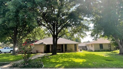 200 Maple Lane Stephenville TX 76401