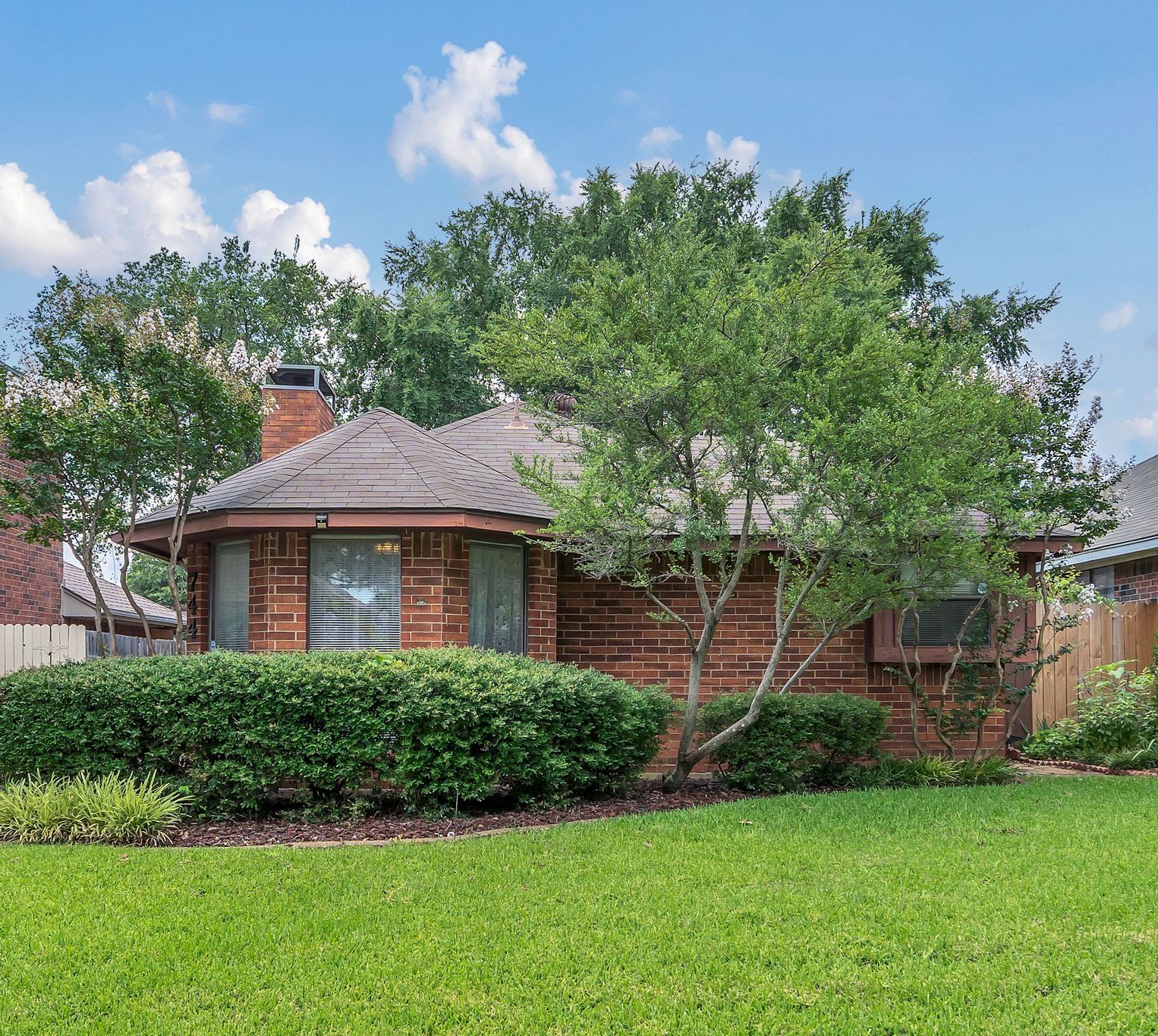 744 Red Oak Drive Lewisville TX 75067