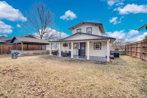111 Mckenzie Street Waxahachie TX 75165