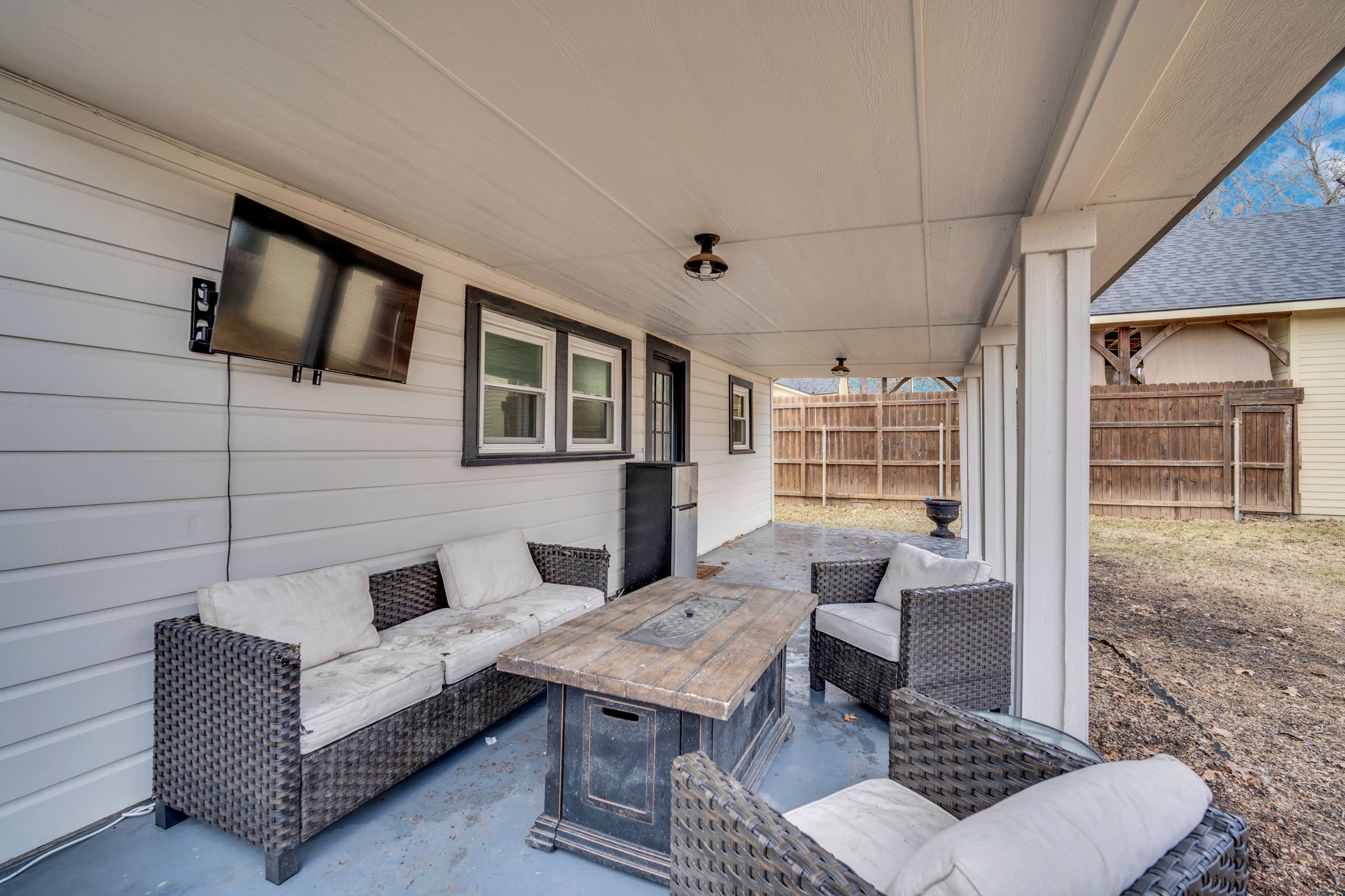 111 Mckenzie Street Waxahachie TX 75165