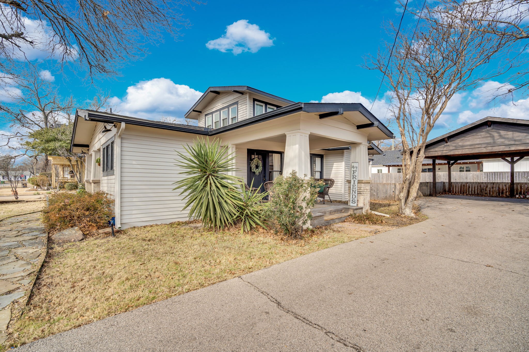 111 Mckenzie Street Waxahachie TX 75165