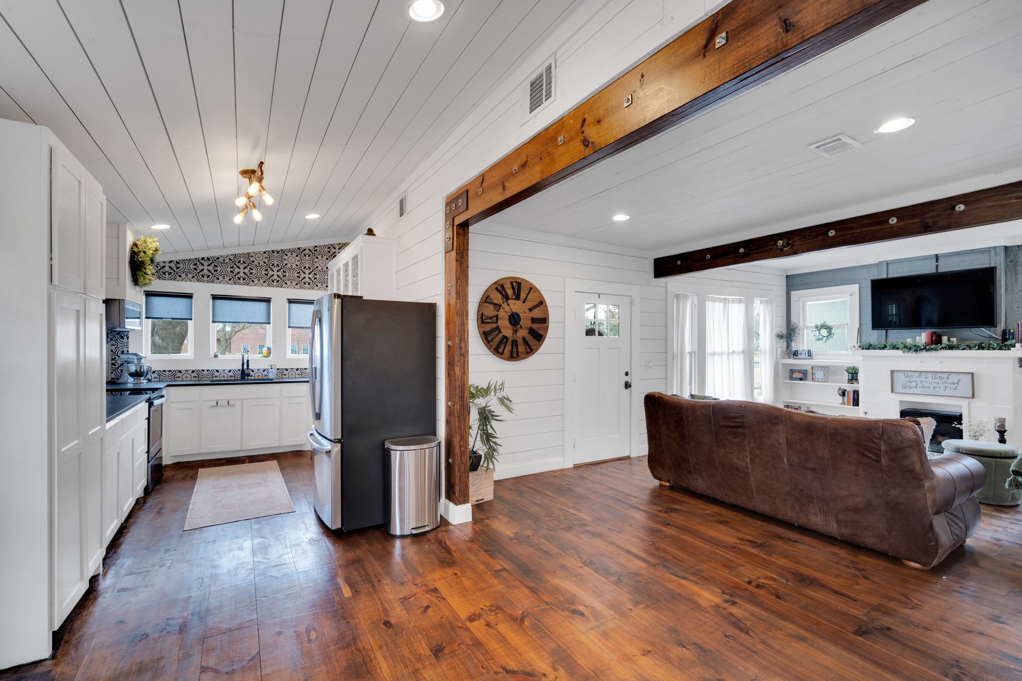 111 Mckenzie Street Waxahachie TX 75165