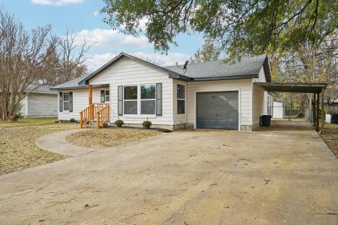 305 Westvue Street Terrell TX 75160