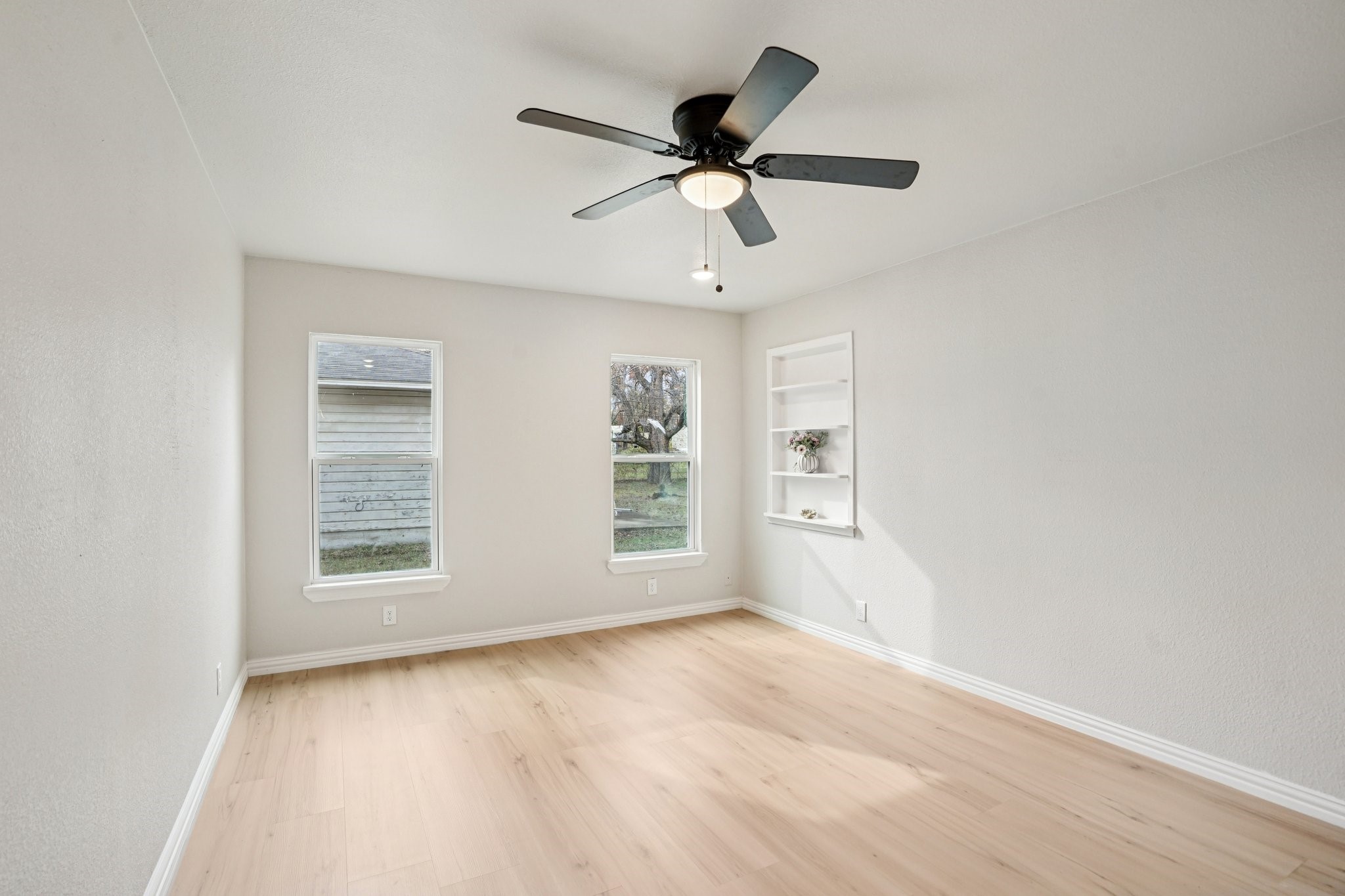 305 Westvue Street Terrell TX 75160