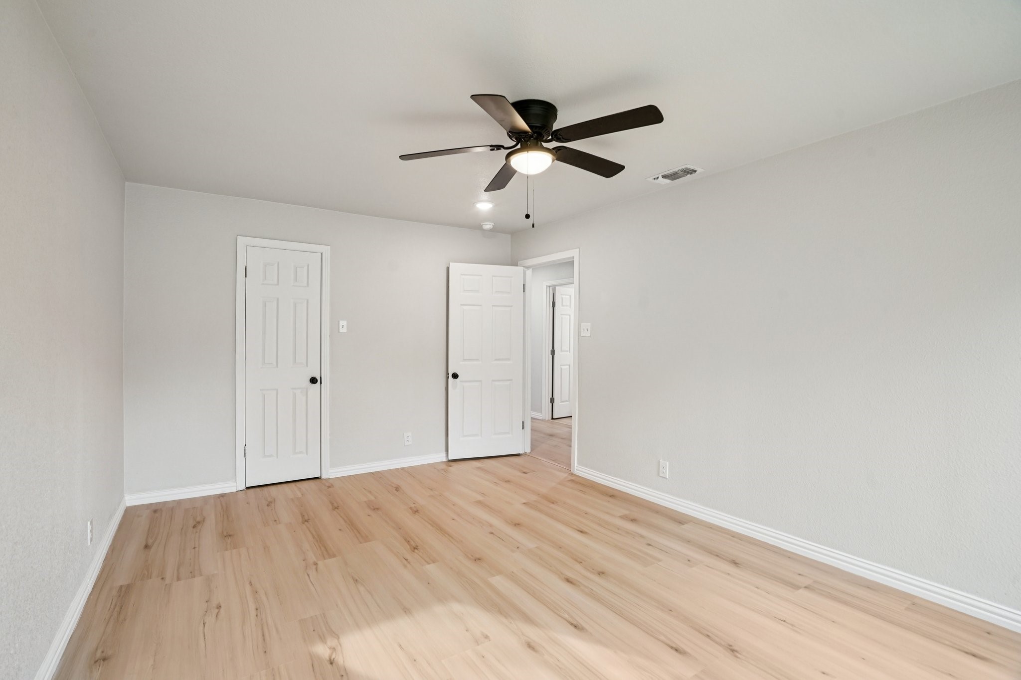 305 Westvue Street Terrell TX 75160