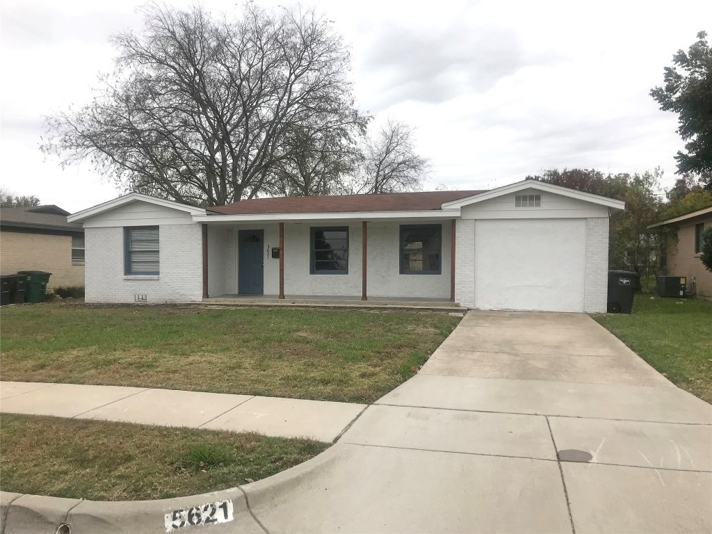 5621 Dennis Avenue Fort Worth TX 76114