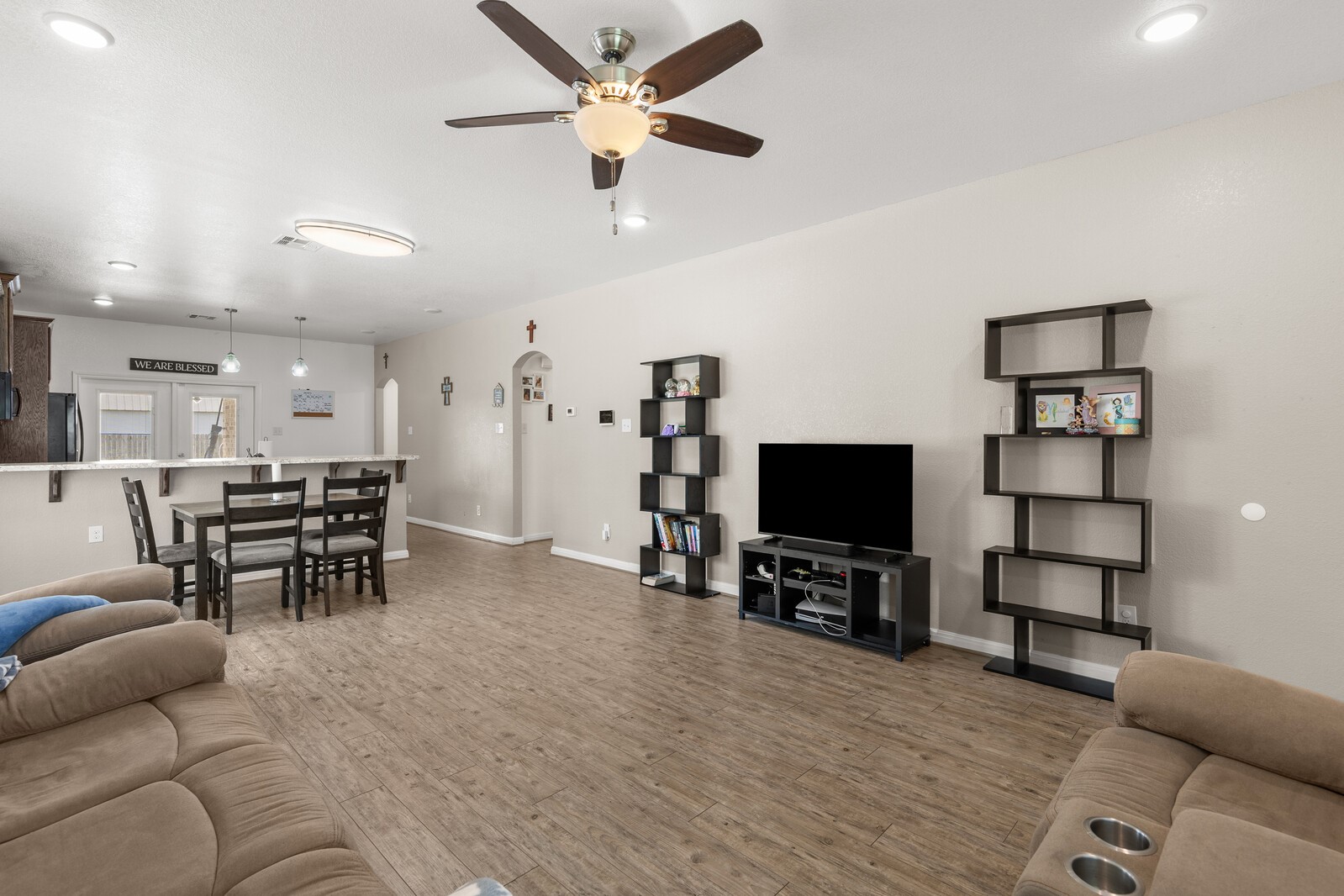 300 N Bermuda Street Lacy Lakeview TX 76705