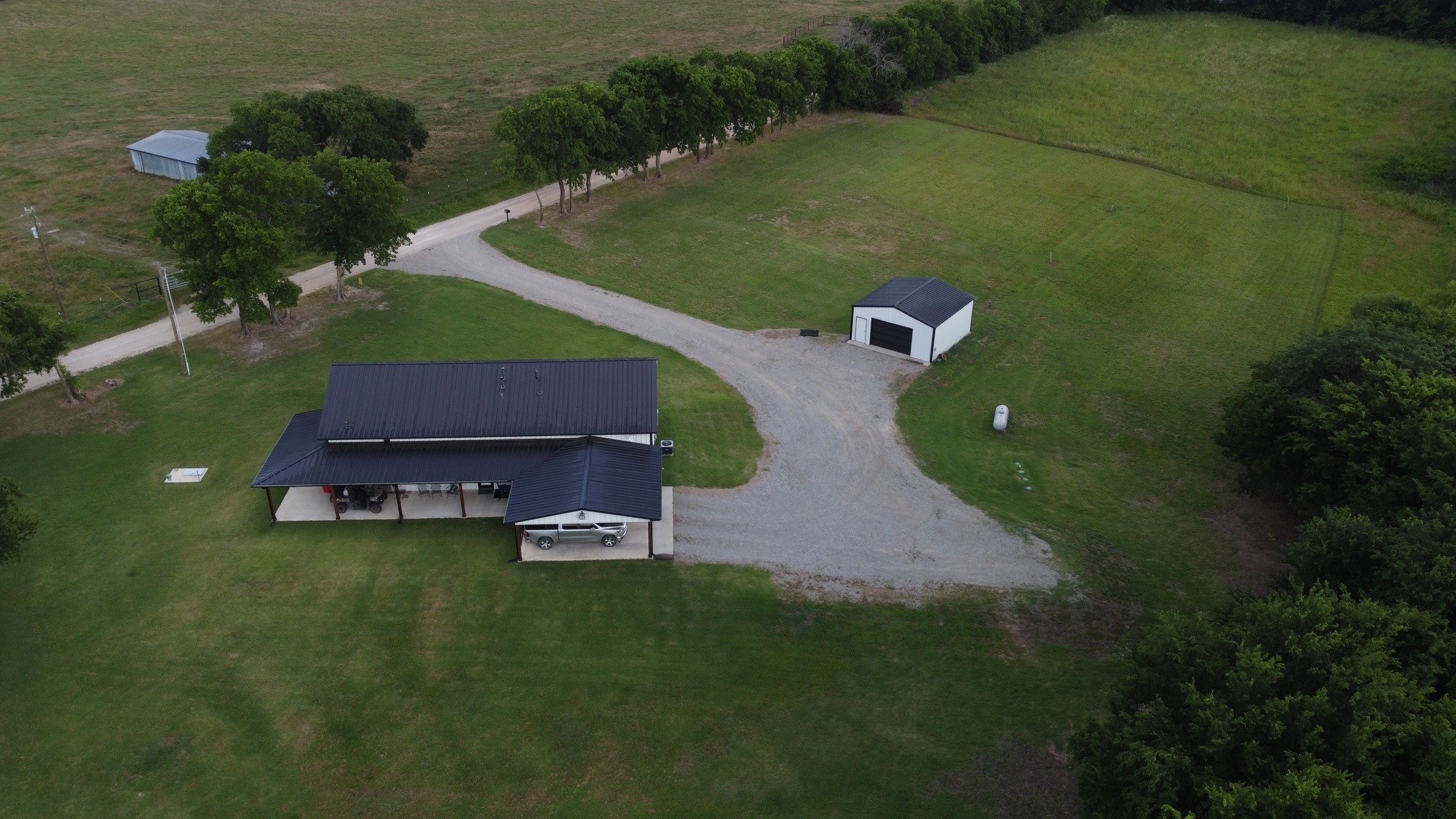 595 County Road 2870 Honey Grove TX 75446