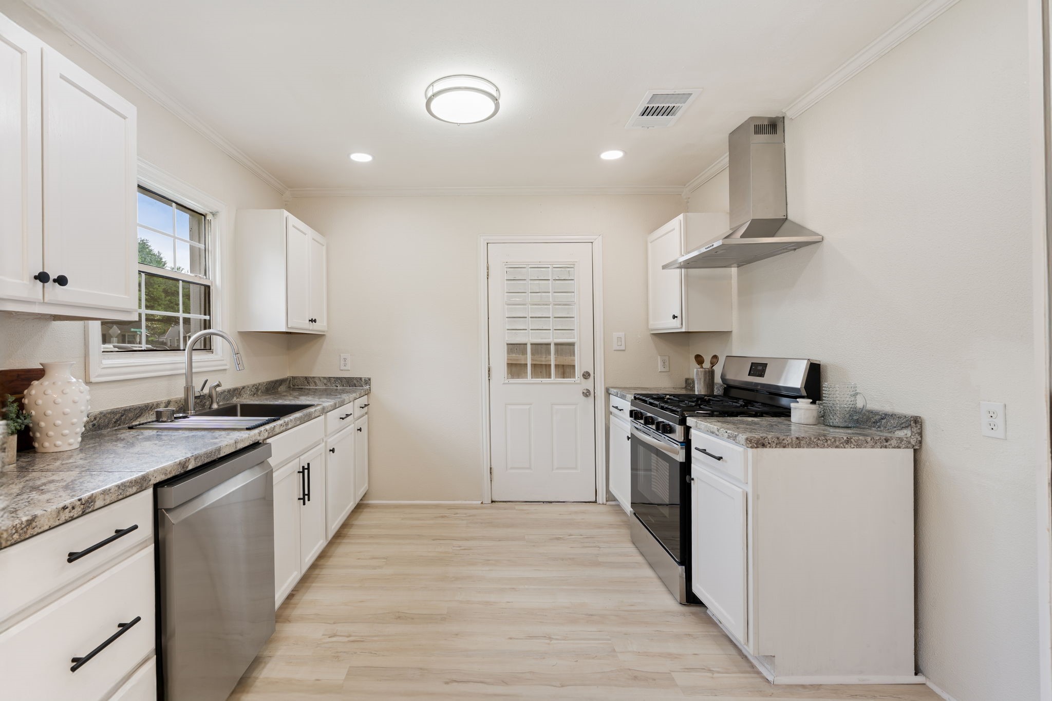 4121 Alamo Avenue Fort Worth TX 76107