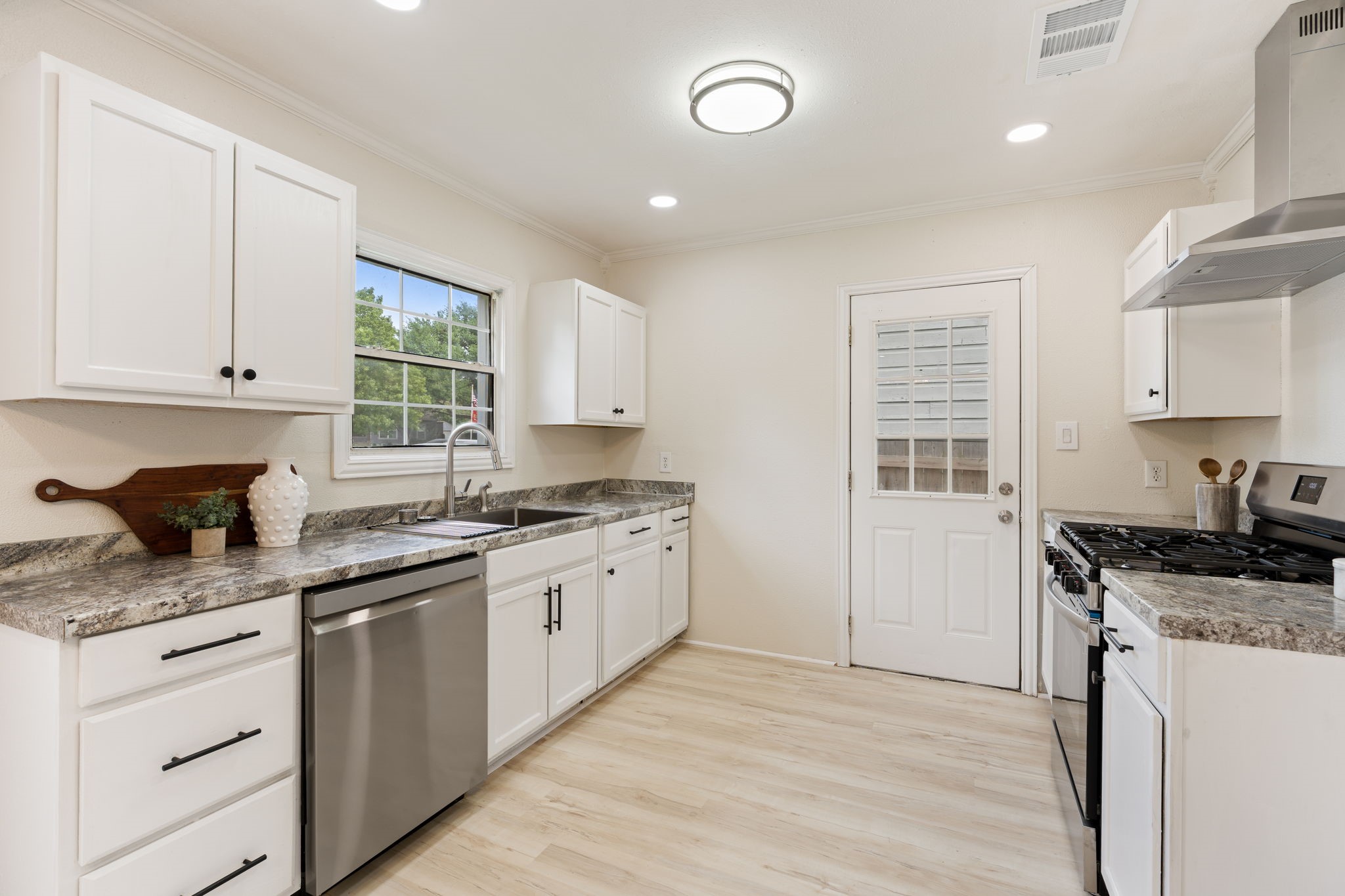 4121 Alamo Avenue Fort Worth TX 76107