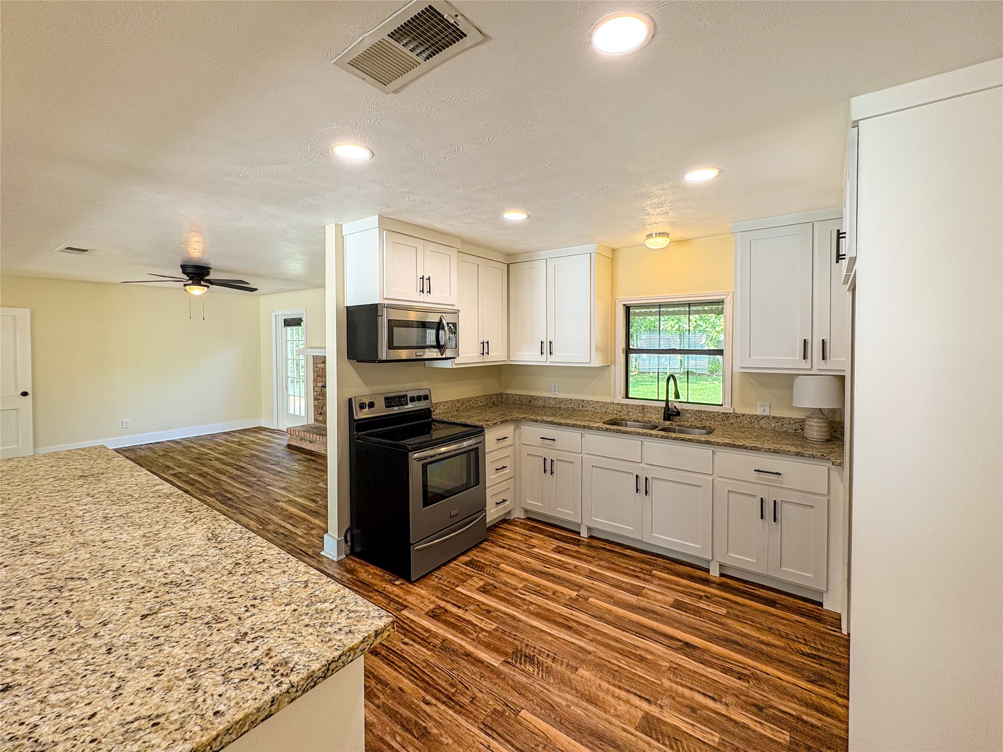 367 Pecan Street Van TX 75790