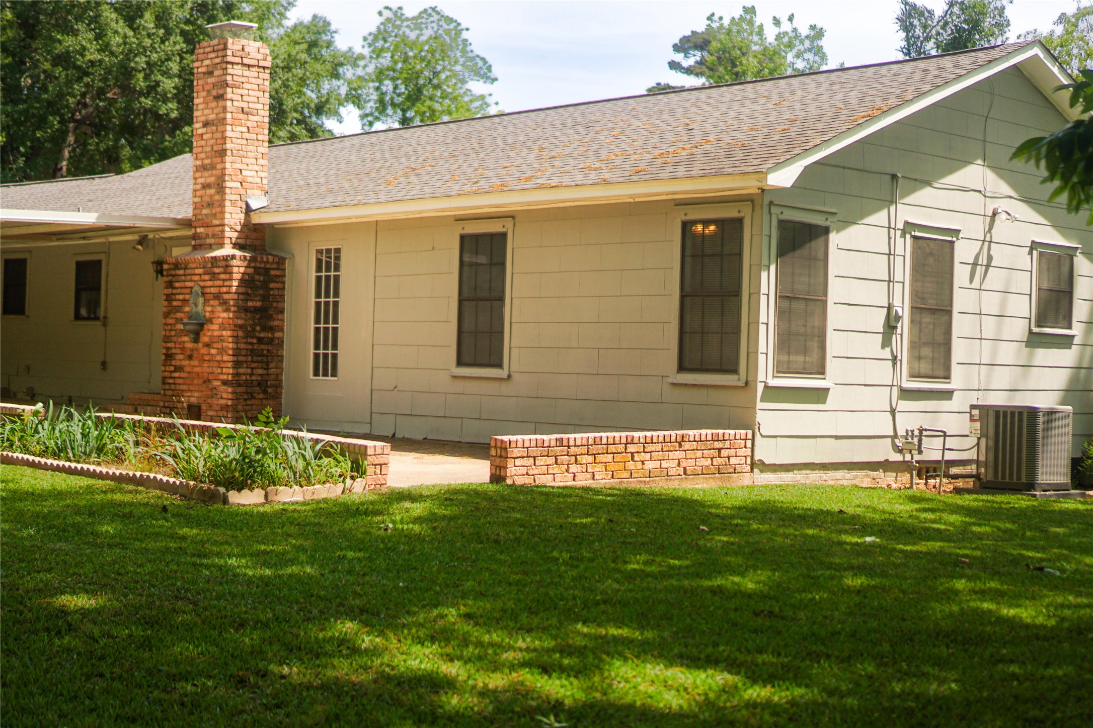 367 Pecan Street Van TX 75790