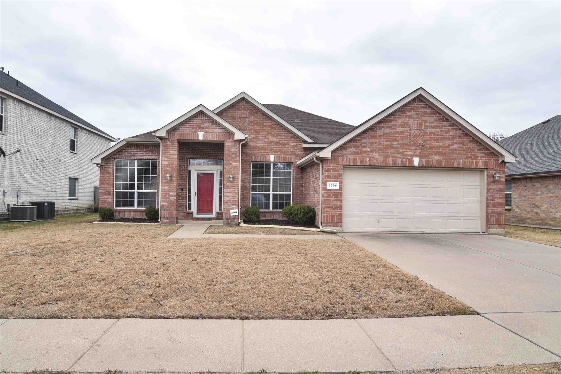 1306 Red Deer Way Arlington TX 76002