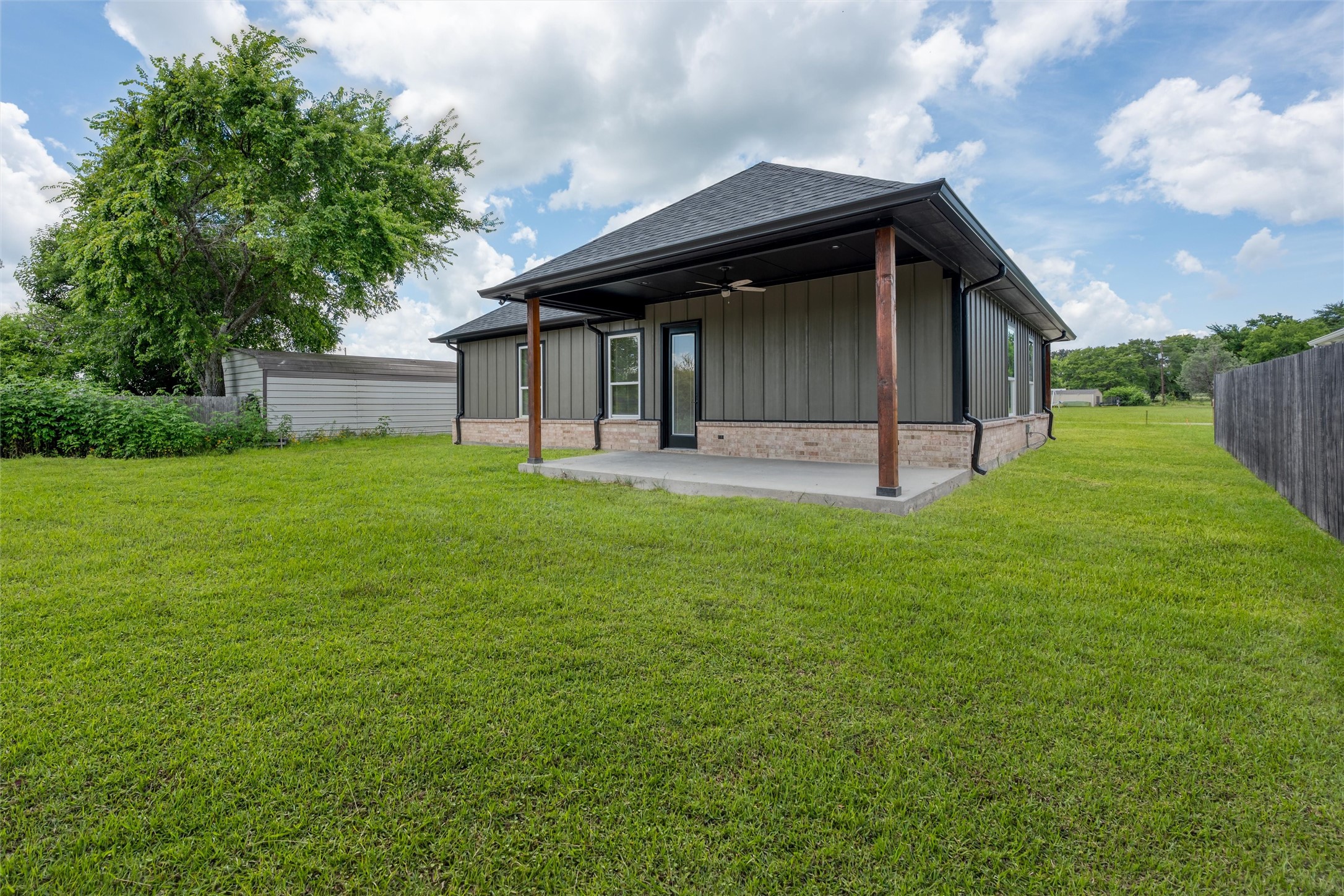 595 Kontiki Drive Tool TX 75143