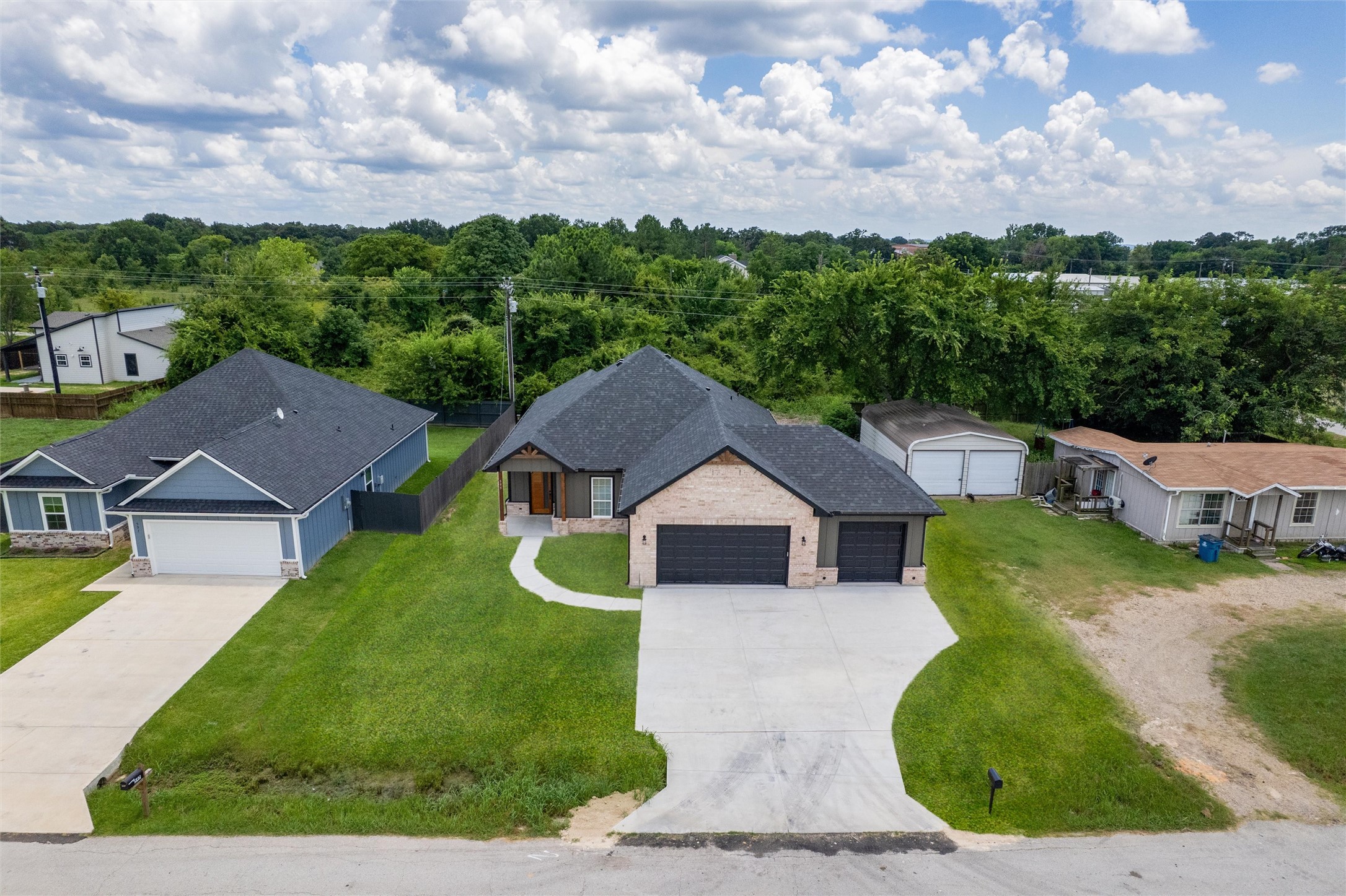 595 Kontiki Drive Tool TX 75143