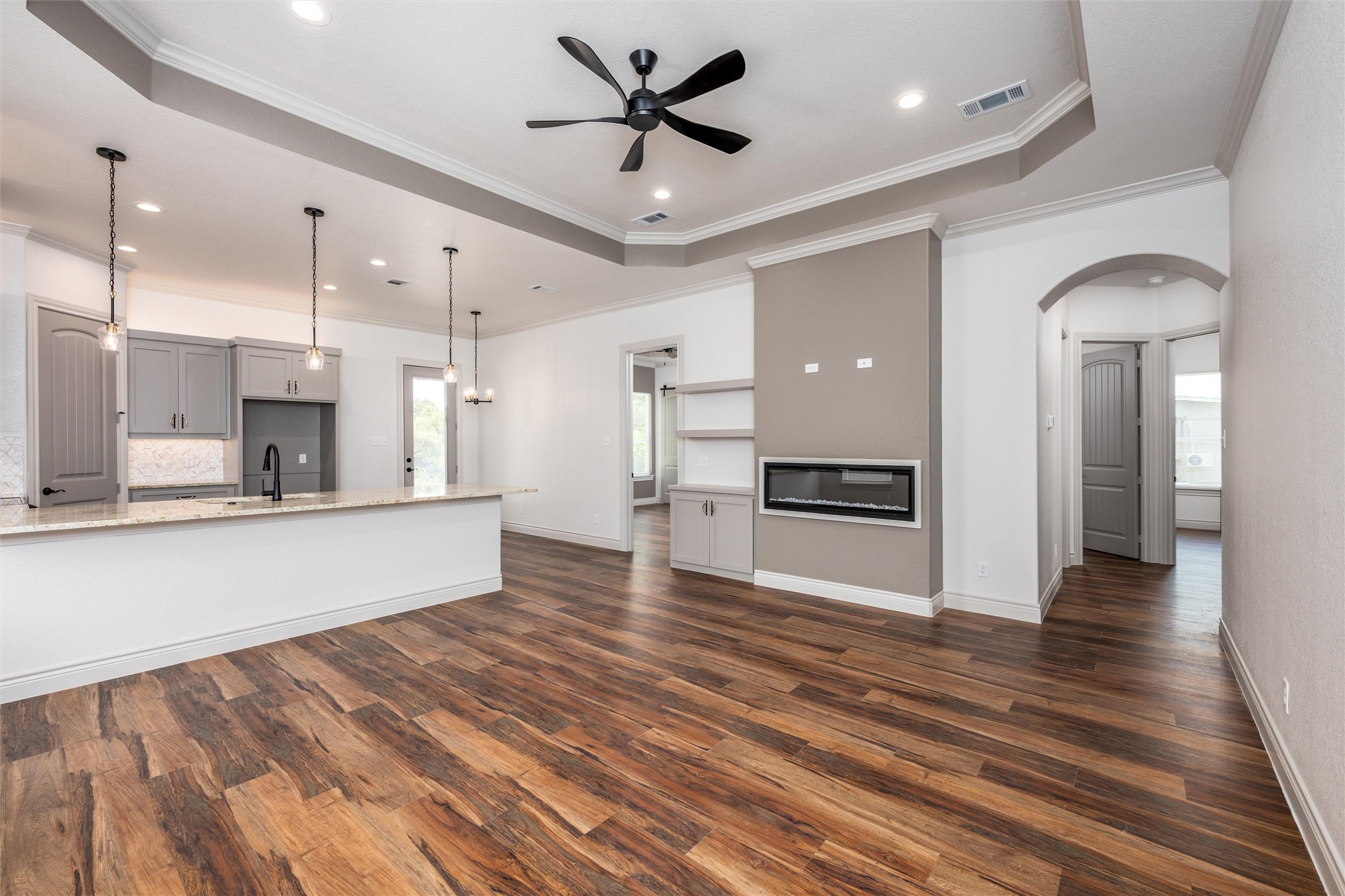 595 Kontiki Drive Tool TX 75143