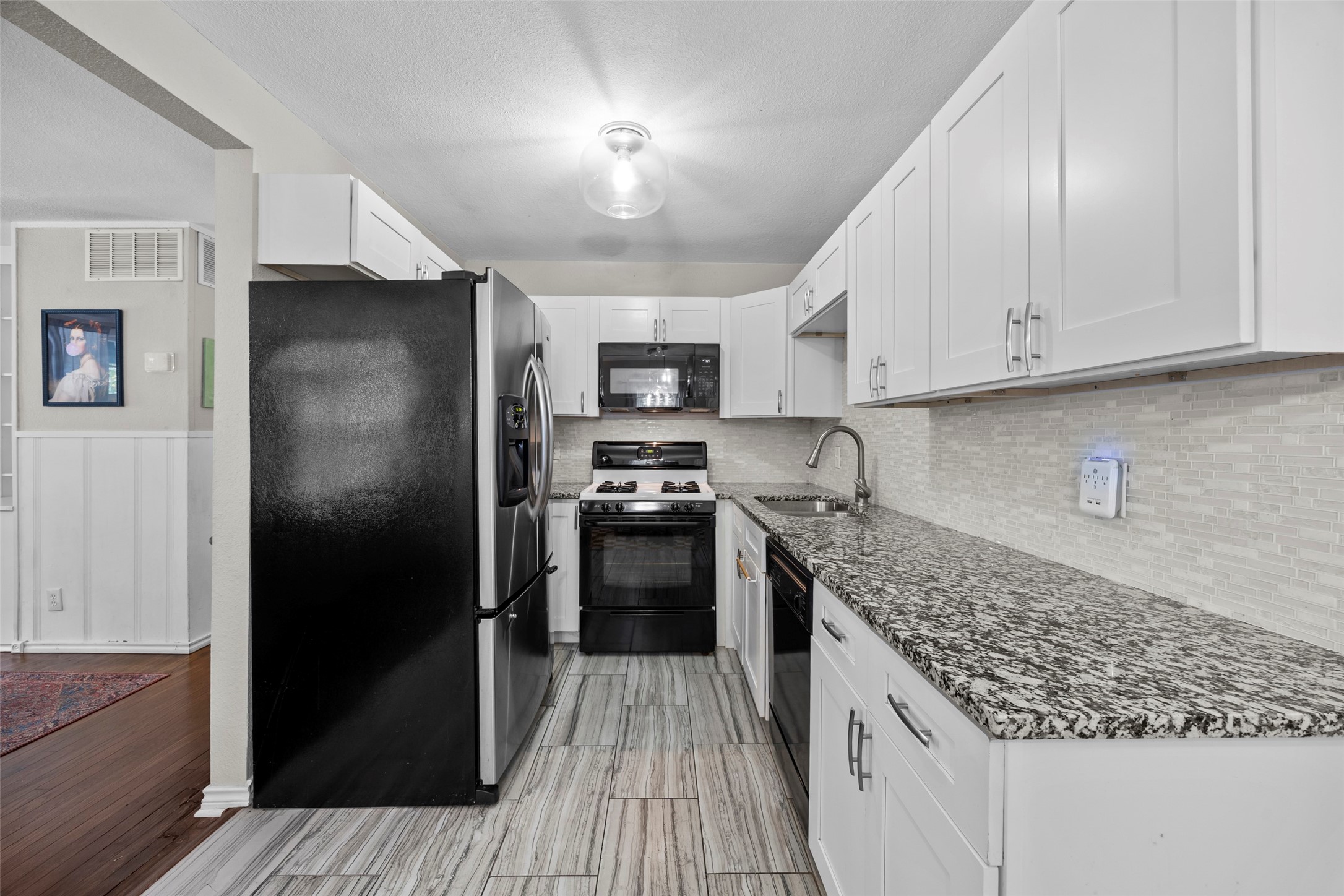 3829 Byers Avenue Fort Worth TX 76107