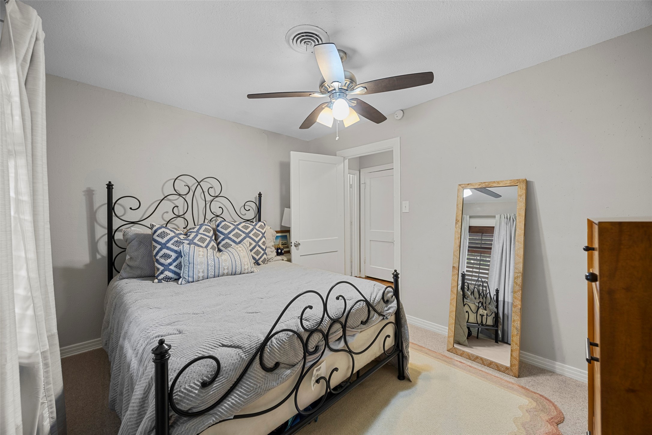 3829 Byers Avenue Fort Worth TX 76107