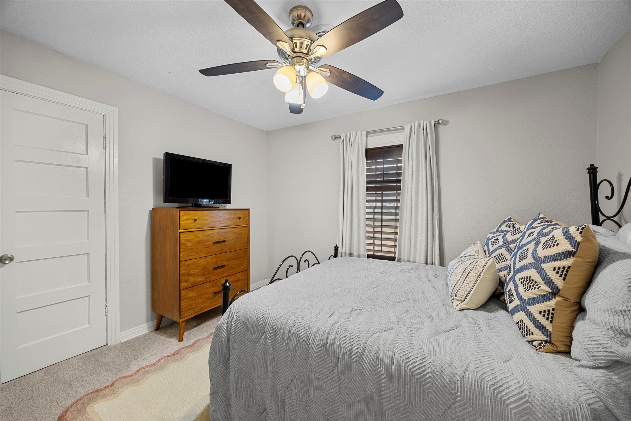 3829 Byers Avenue Fort Worth TX 76107