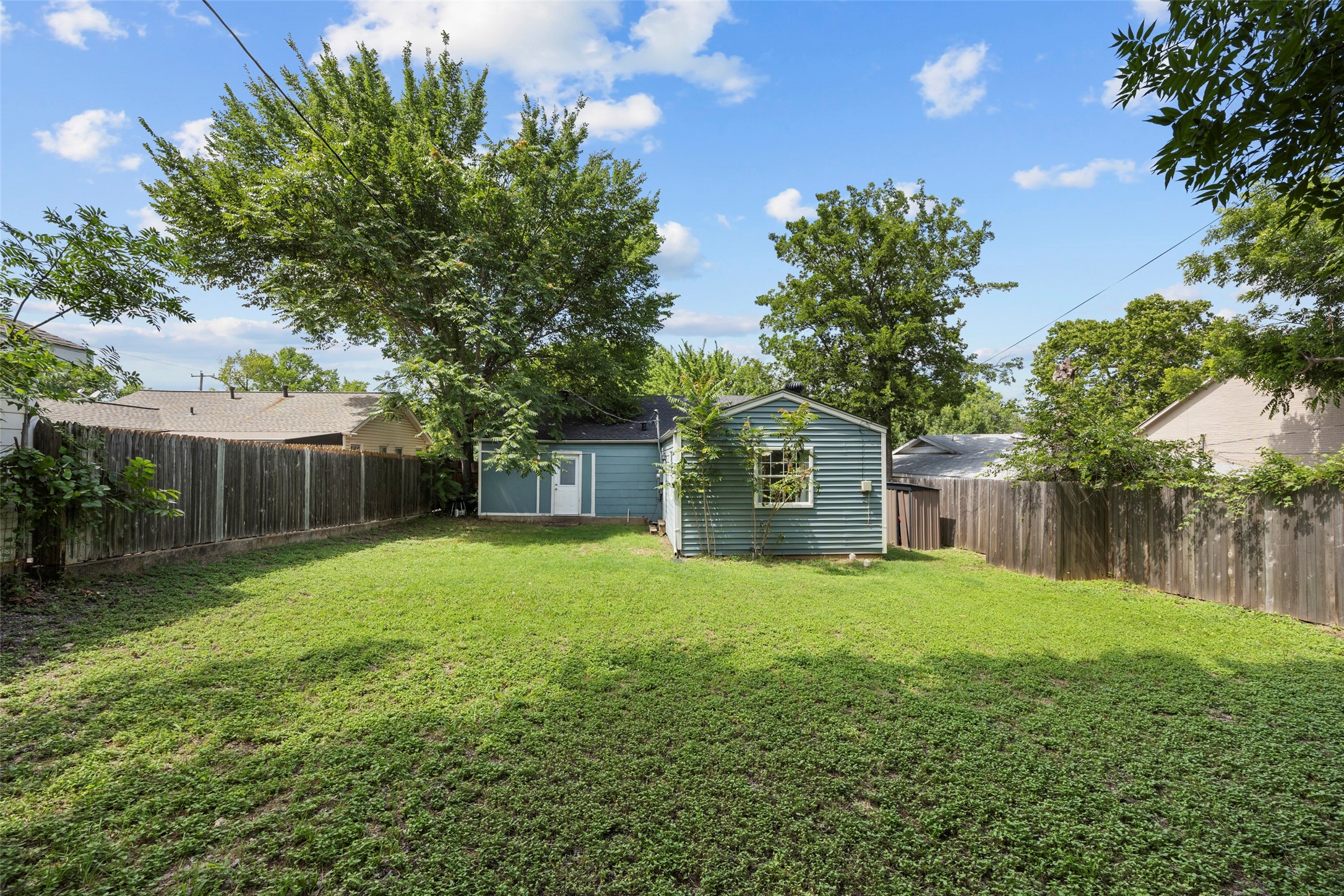 3829 Byers Avenue Fort Worth TX 76107