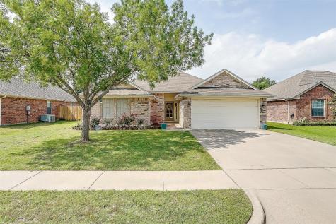 909 Jessica Drive Burleson TX 76028