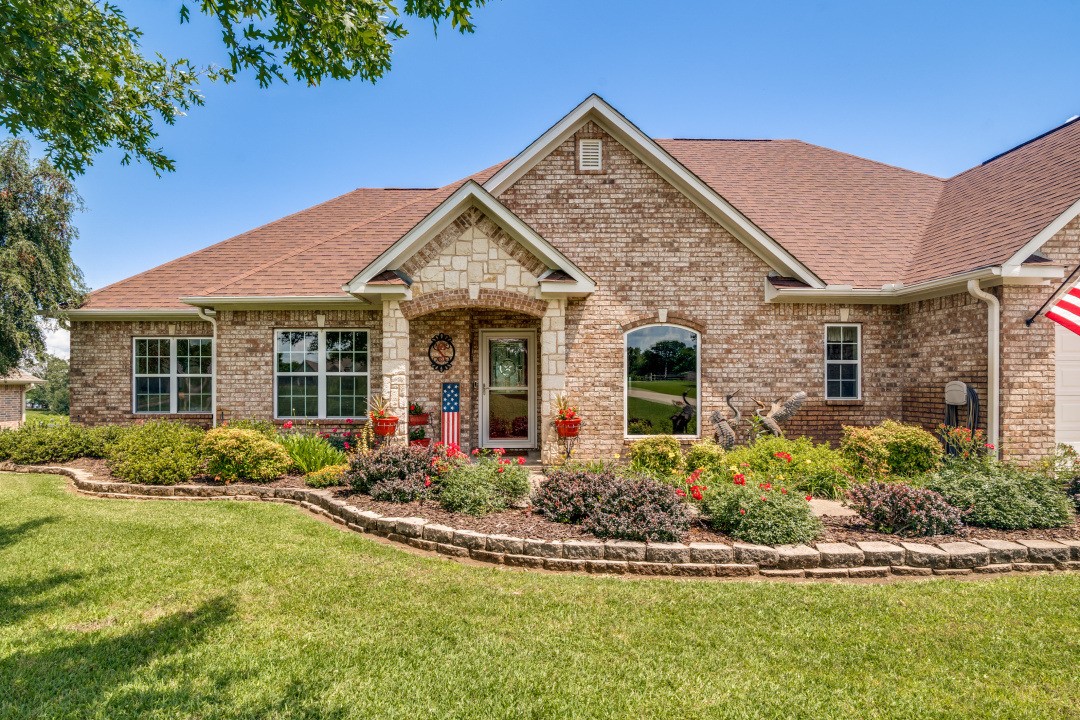 305 Rs County Road 3390 Emory TX 75440