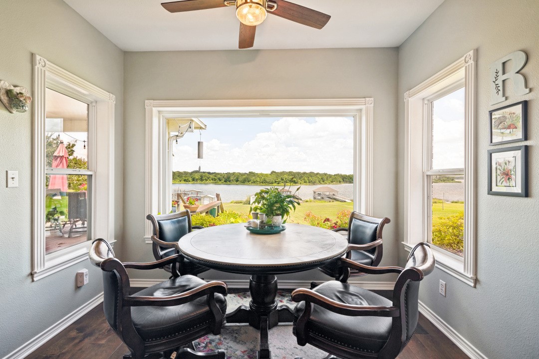 305 Rs County Road 3390 Emory TX 75440