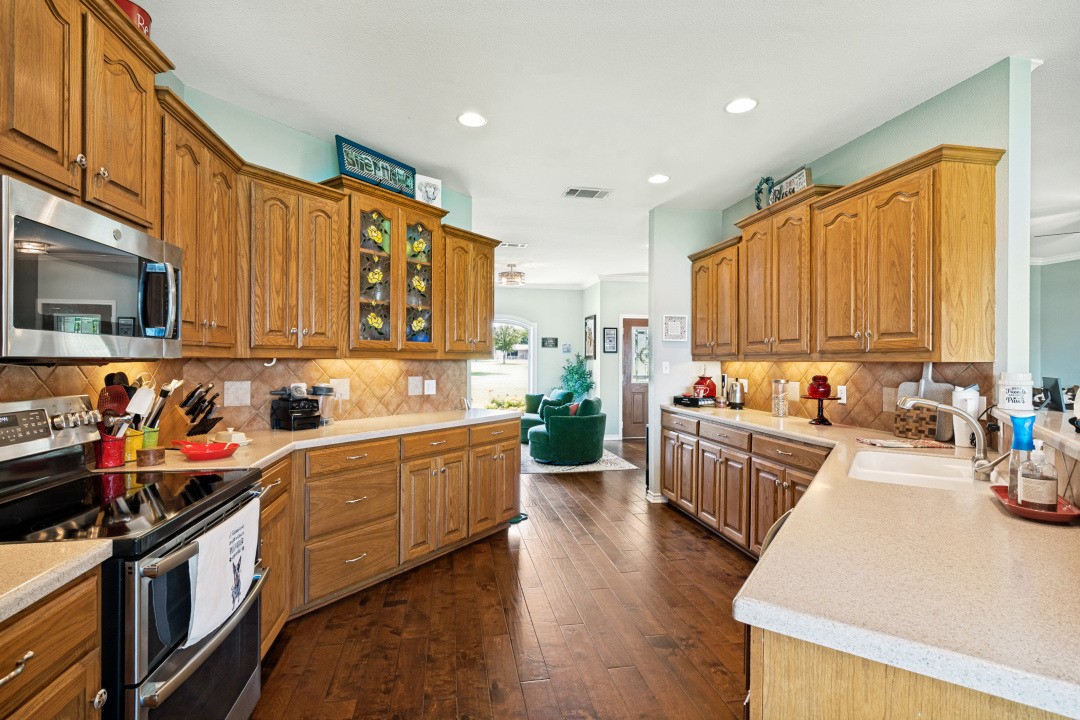 305 Rs County Road 3390 Emory TX 75440