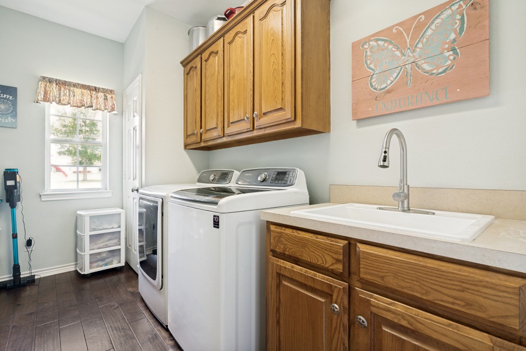 305 Rs County Road 3390 Emory TX 75440