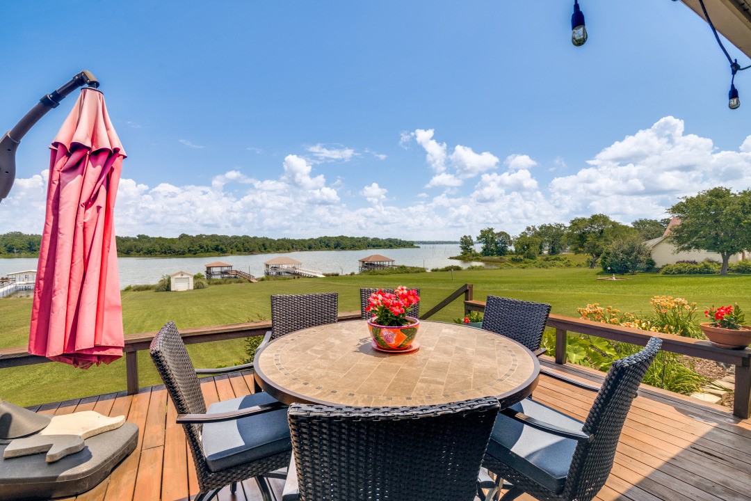 305 Rs County Road 3390 Emory TX 75440