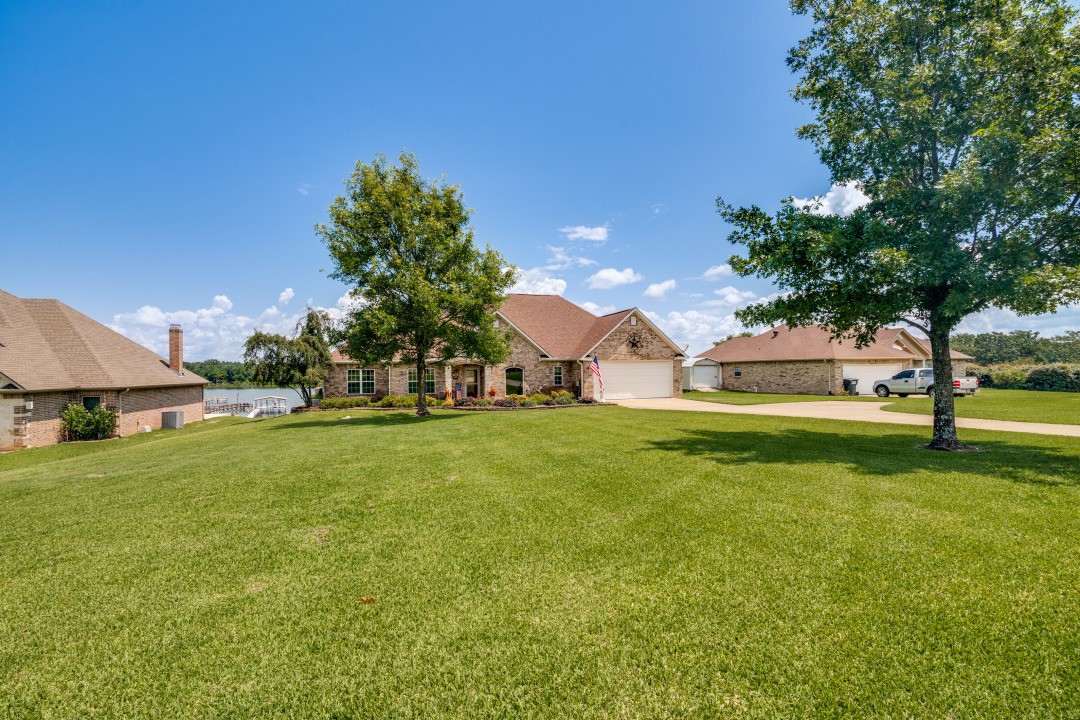 305 Rs County Road 3390 Emory TX 75440