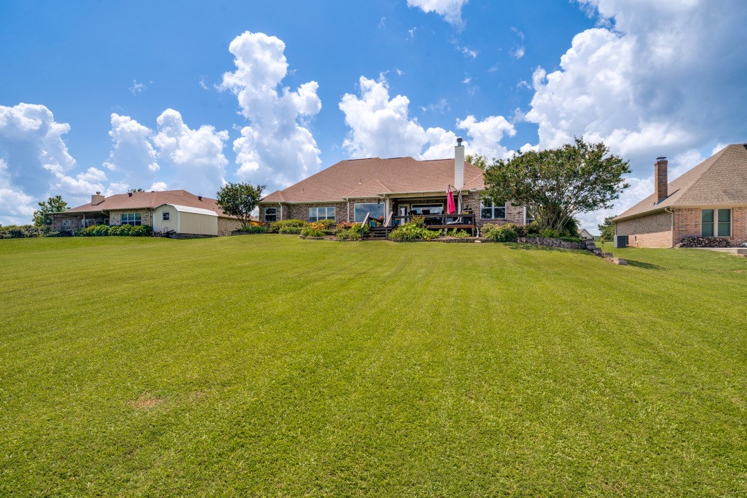 305 Rs County Road 3390 Emory TX 75440