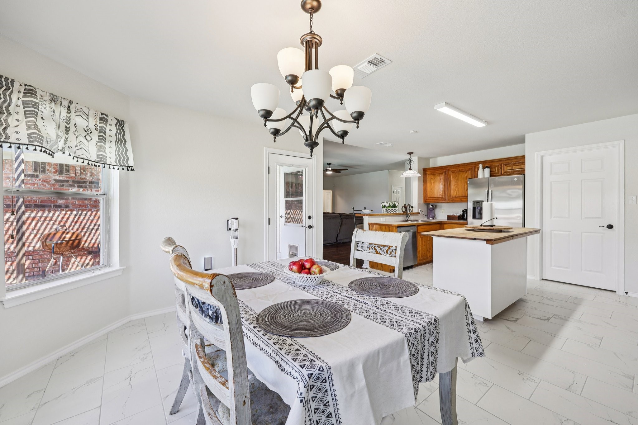 1325 Lake Shore Drive Crowley TX 76036