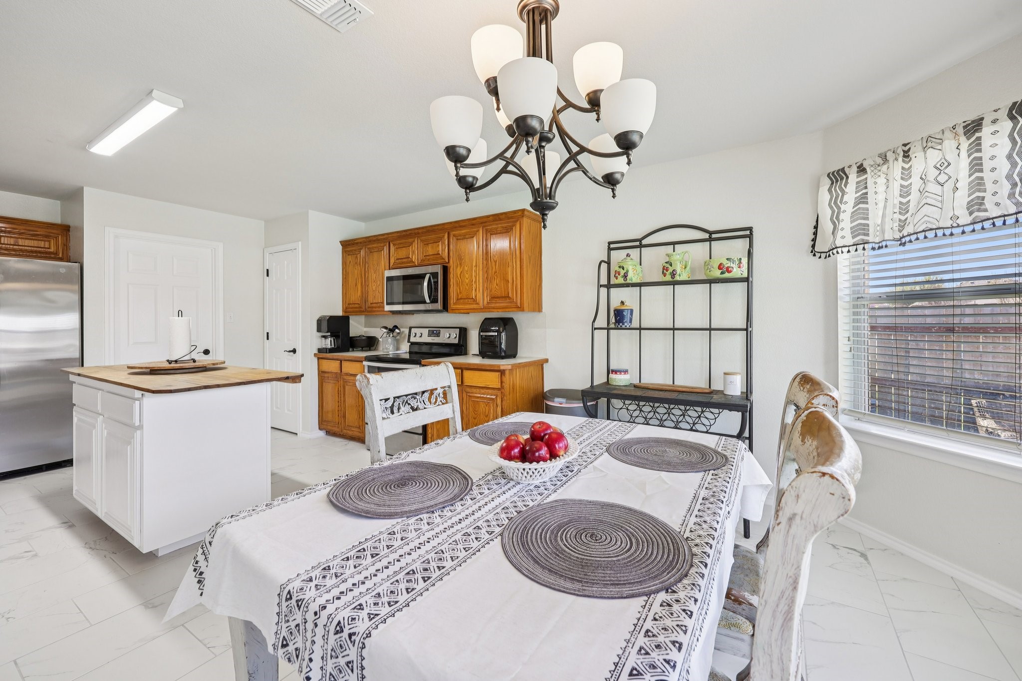 1325 Lake Shore Drive Crowley TX 76036